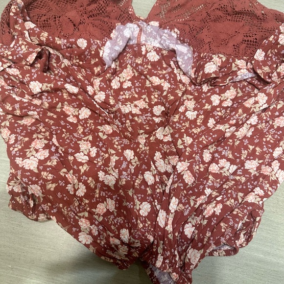 American Eagle Floral Long Sleeve Shirt. Size Small - Picture 4 of 5